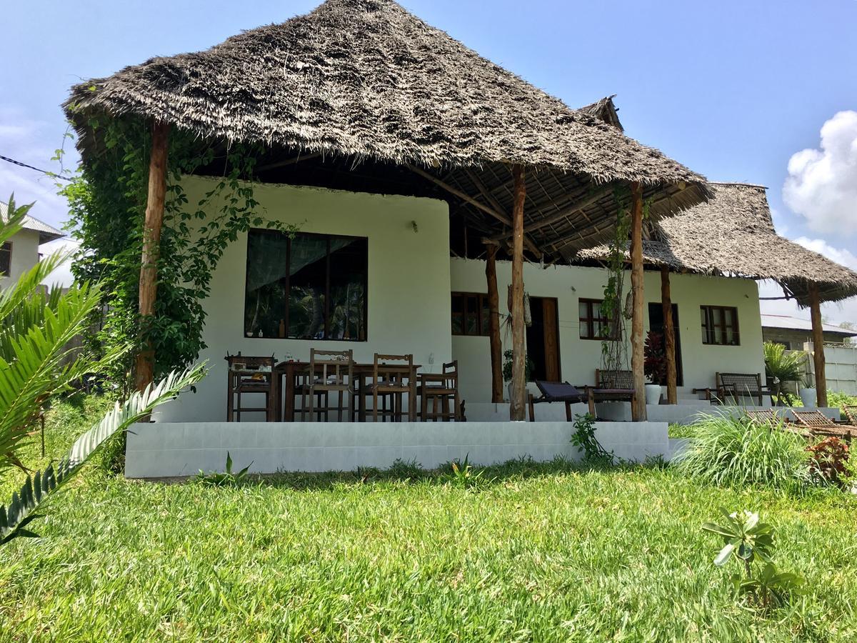 D&J Villa Kiwengwa  Exterior photo